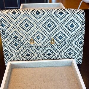 Stella & Dot City Slim Clutch - Diamond Raffia
